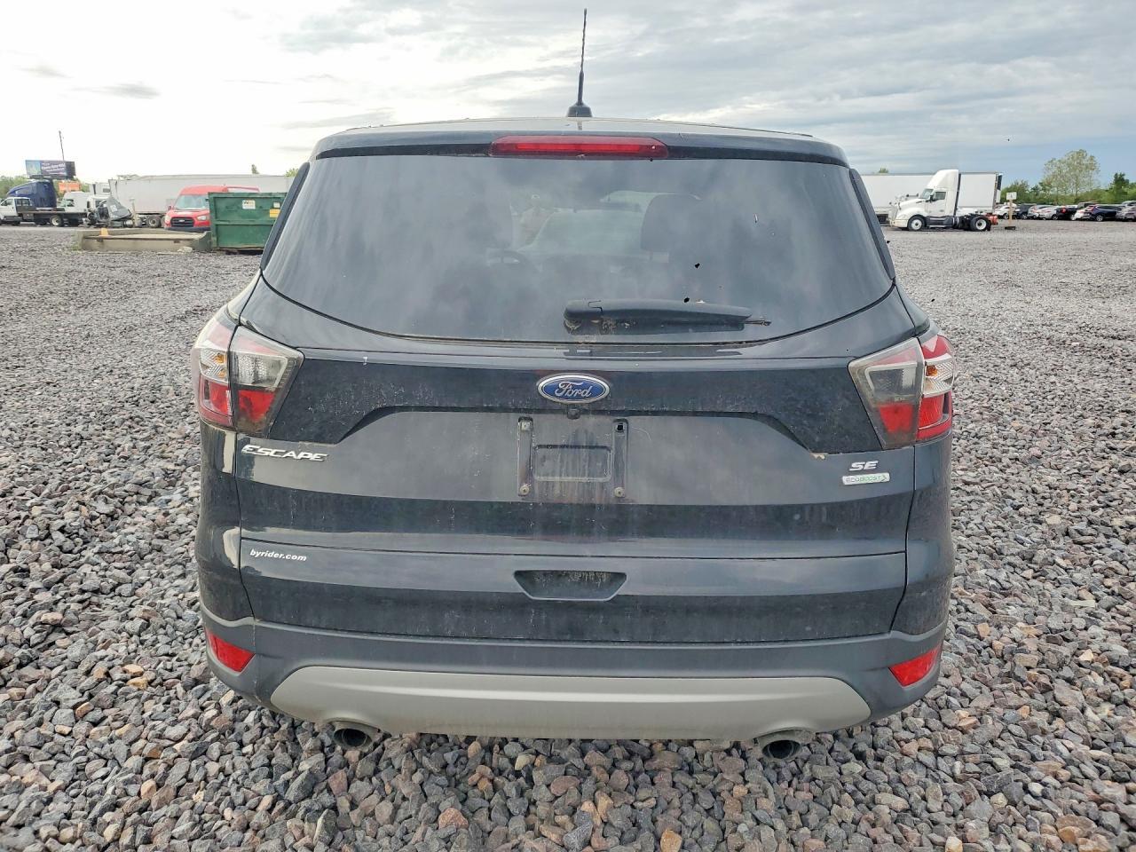 2017 Ford Escape Se - Фото 6