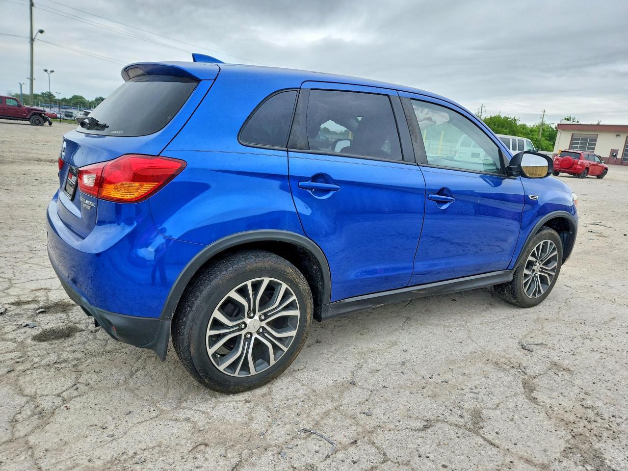 2017 Mitsubishi Outlander Sport Es - Фото 3