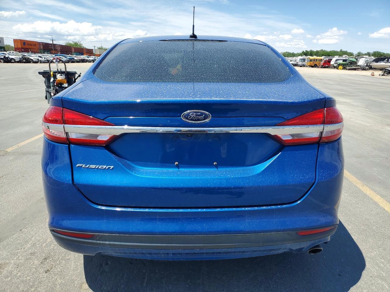 2017 Ford Fusion S - Фото 6