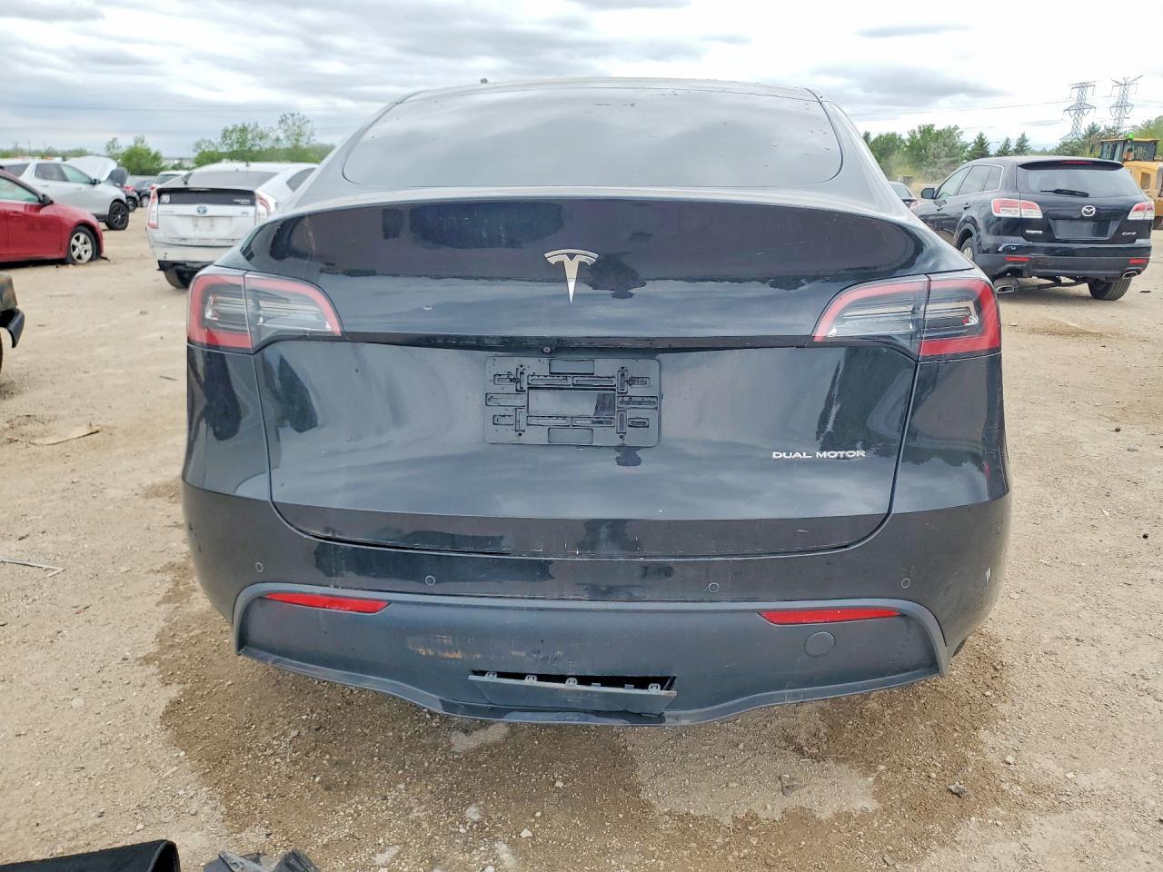 2022 Tesla Model Y - Фото 6