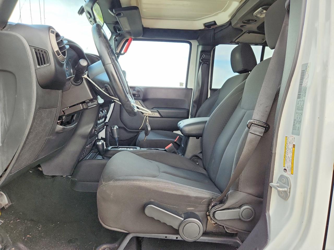 2015 Jeep Wrangler Unlimited Sport - Фото 7