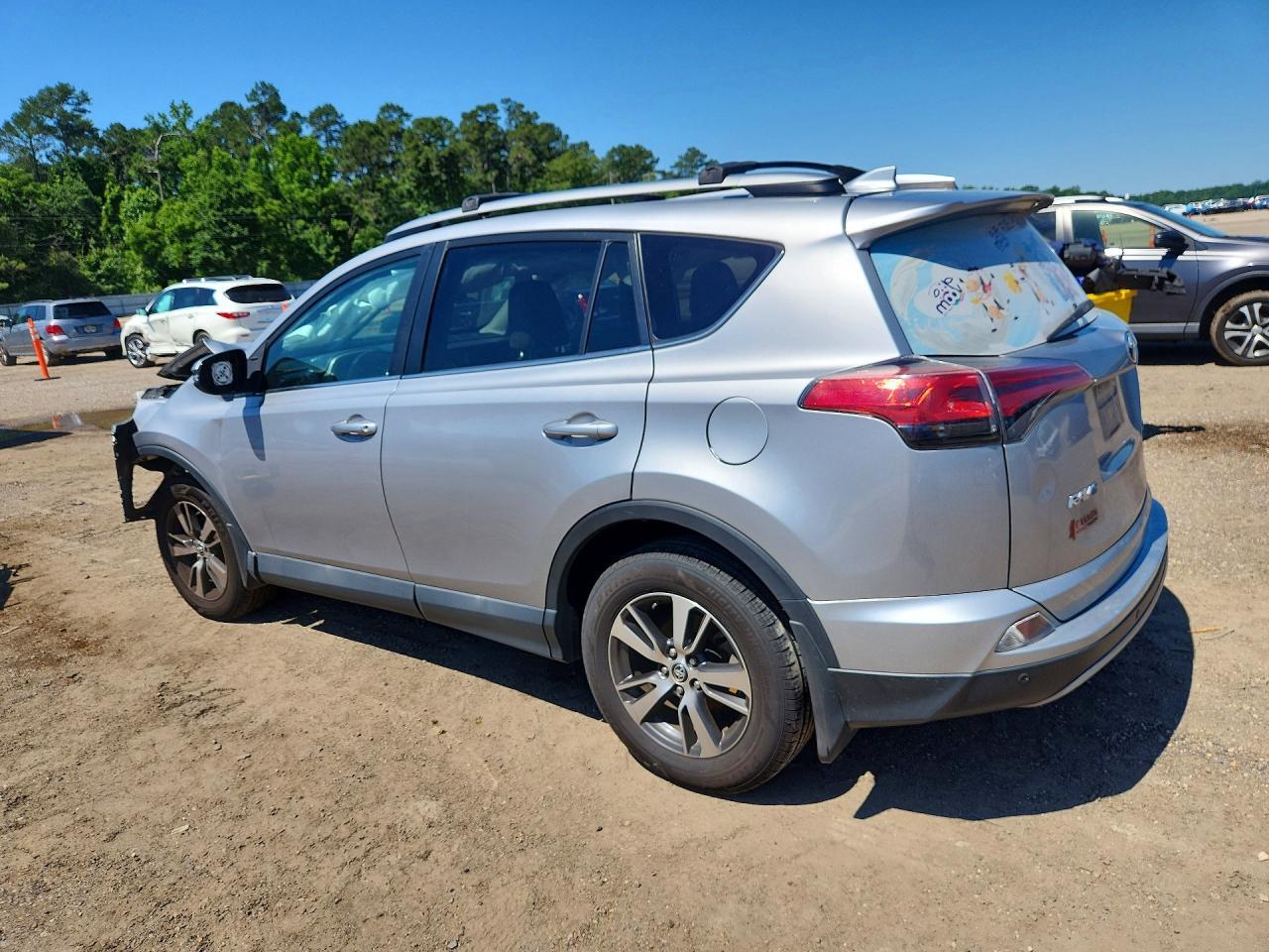 2017 Toyota Rav4 Xle - Фото 2