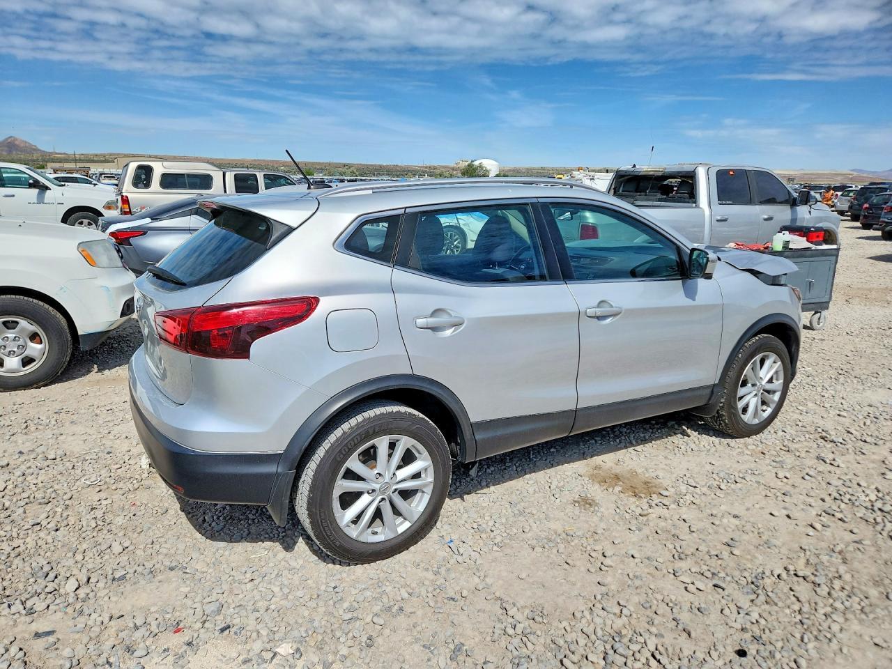 2017 Nissan Rogue Sport Sv - Фото 3
