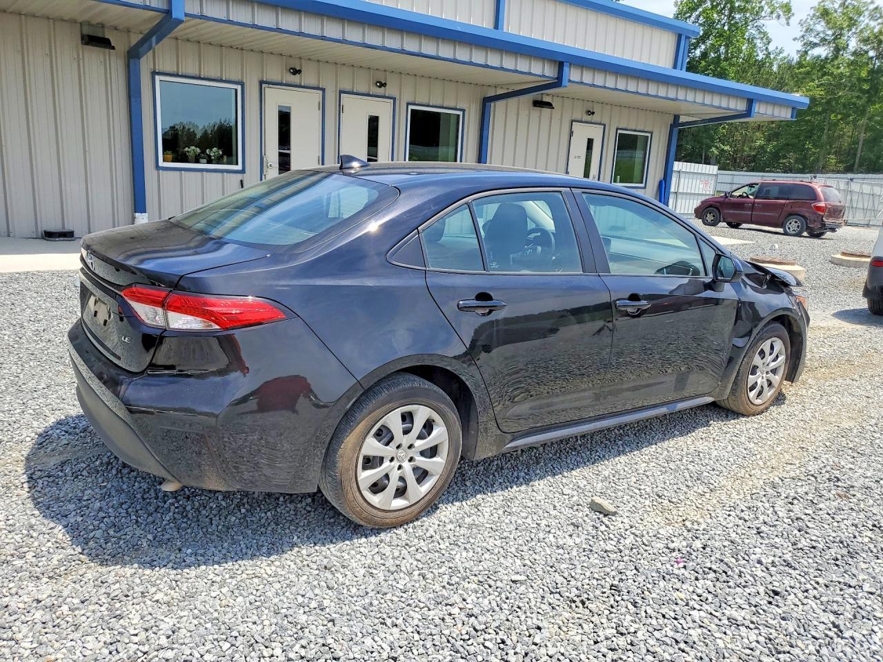 2023 Toyota Corolla Le - Image 3
