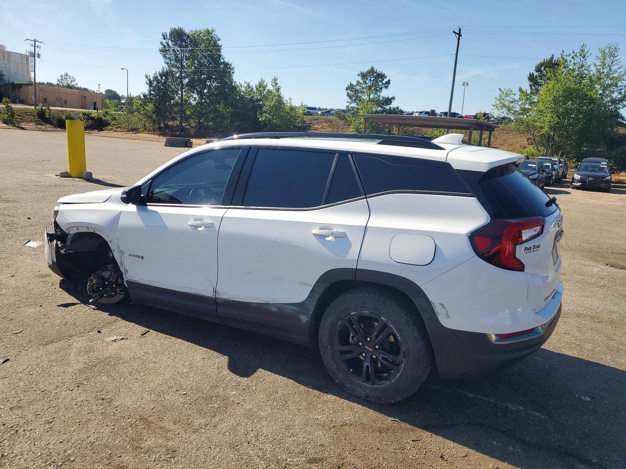 2022 GMC Terrain At4 - Image 2