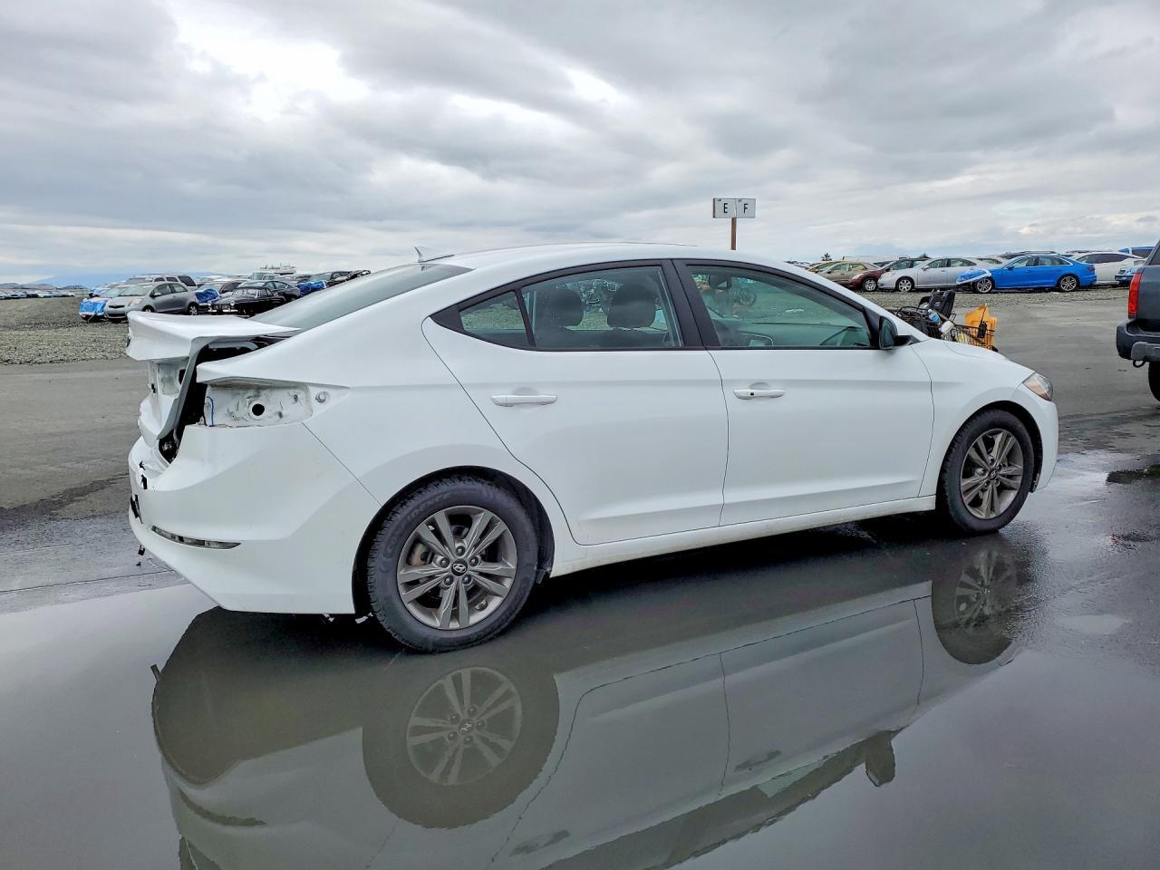 2018 Hyundai Elantra Value Edition - Фото 3