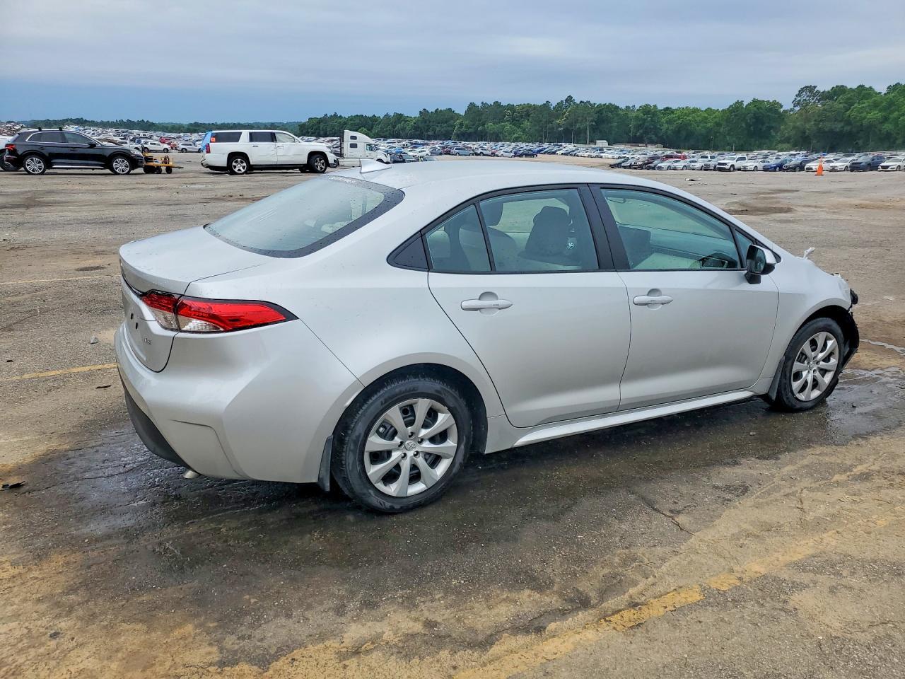 2026 Toyota Corolla Le - Image 3