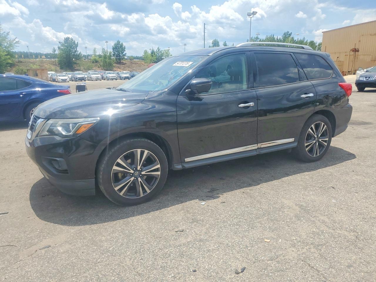 2020 Nissan Pathfinder Platinum
