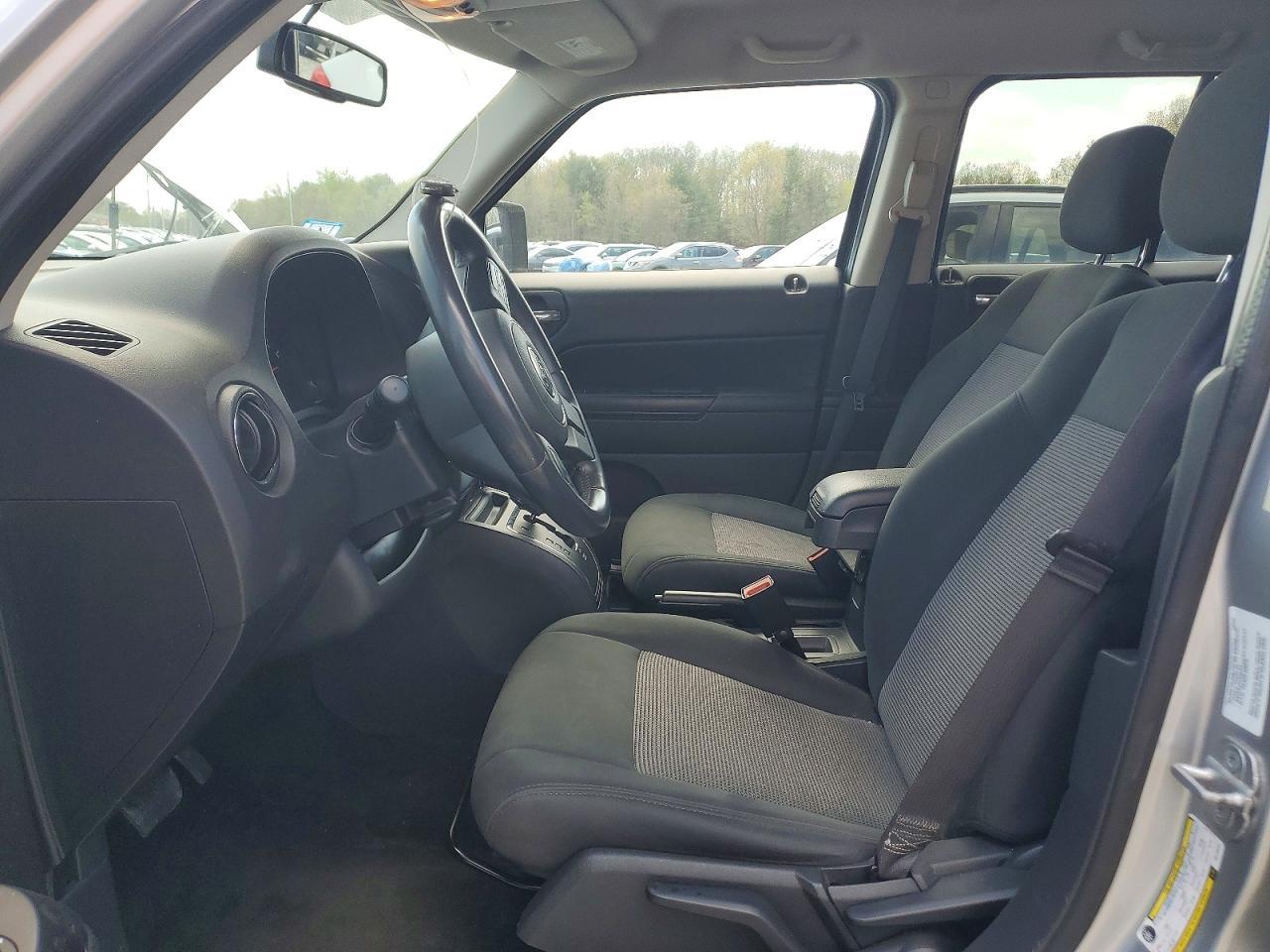 2013 Jeep Patriot Latitude - Фото 7