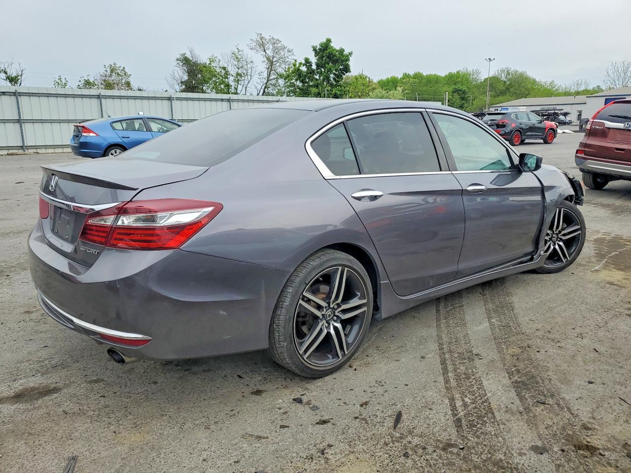 2017 Honda Accord Sport - Фото 3