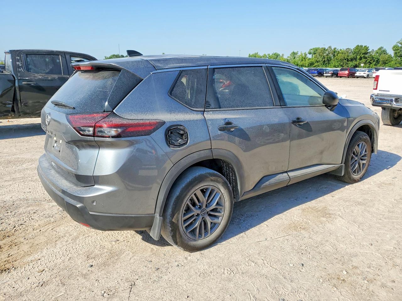 2025 Nissan Rogue S - Фото 3