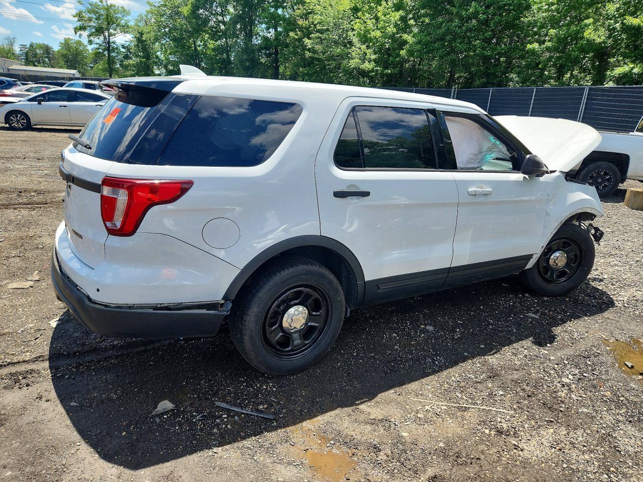 2017 Ford Explorer Police Interceptor - Фото 3