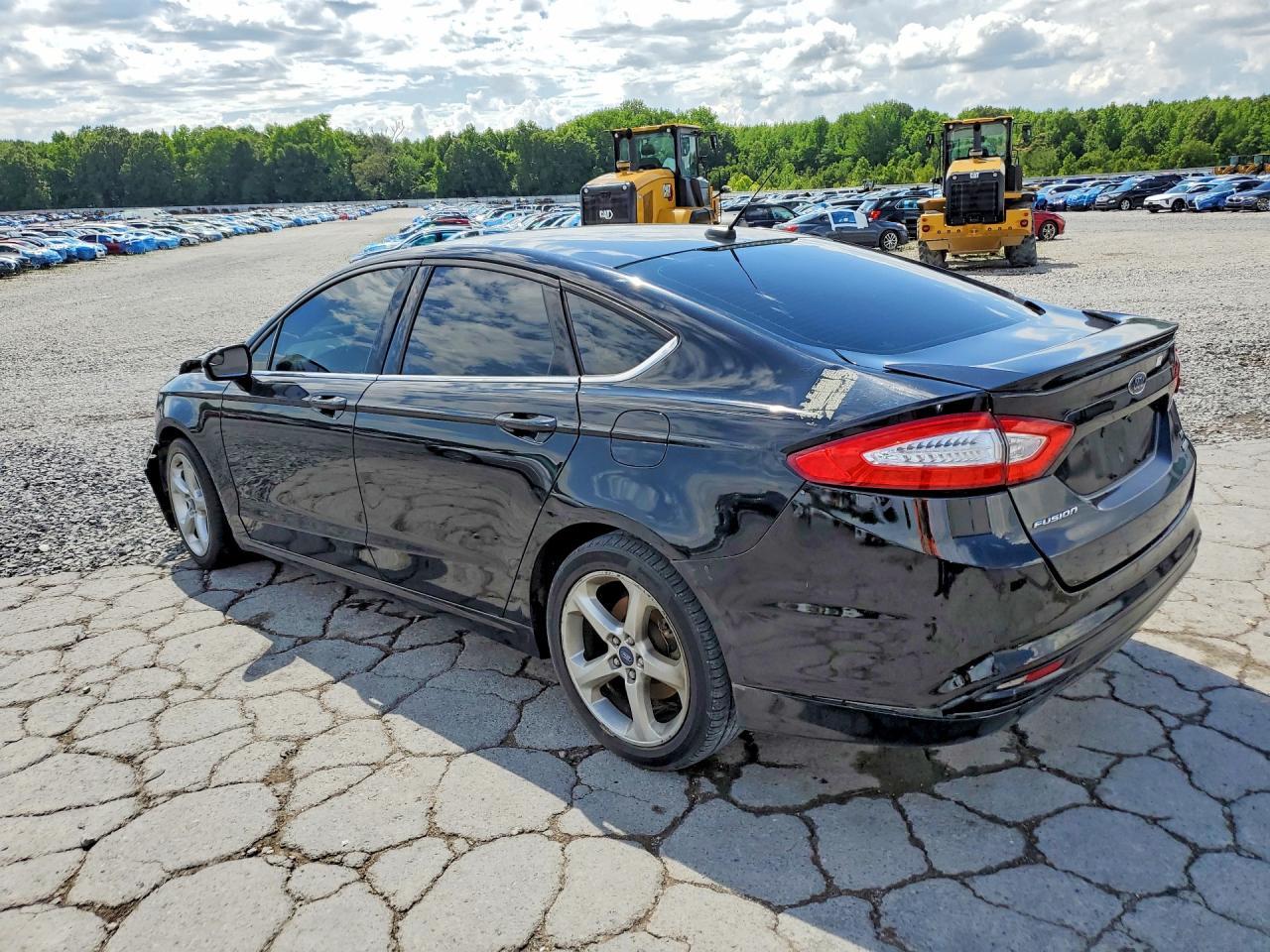 2016 Ford Fusion Se - Фото 2