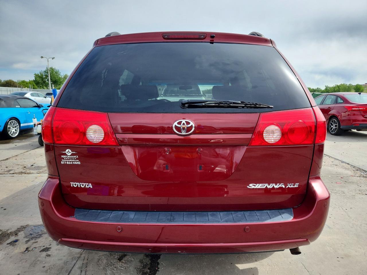 2008 Toyota Sienna Xle - Image 6