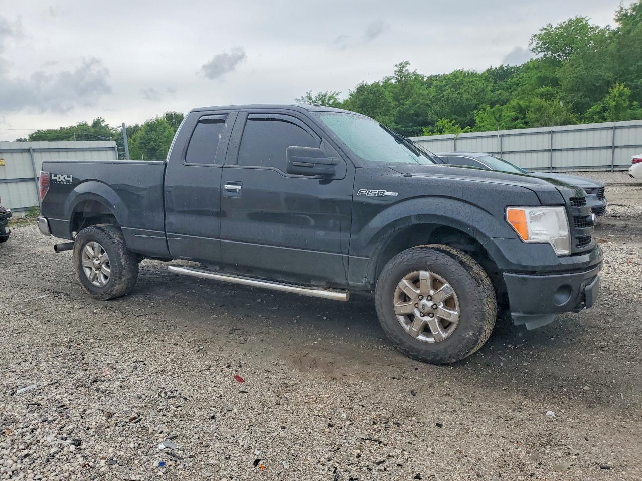 2014 Ford F150 Super Cab - Image 4