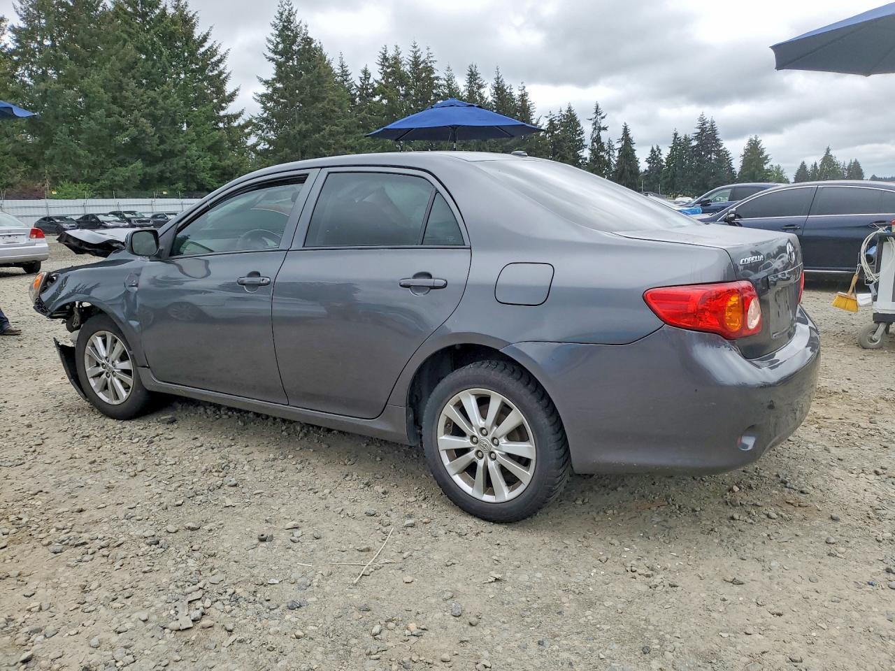 2010 Toyota Corolla Le - Image 2