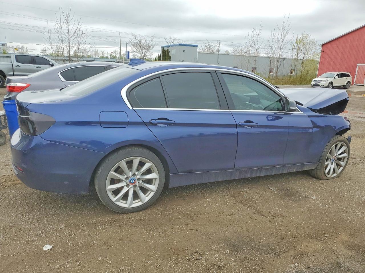 2017 BMW 330 Xi - Фото 3