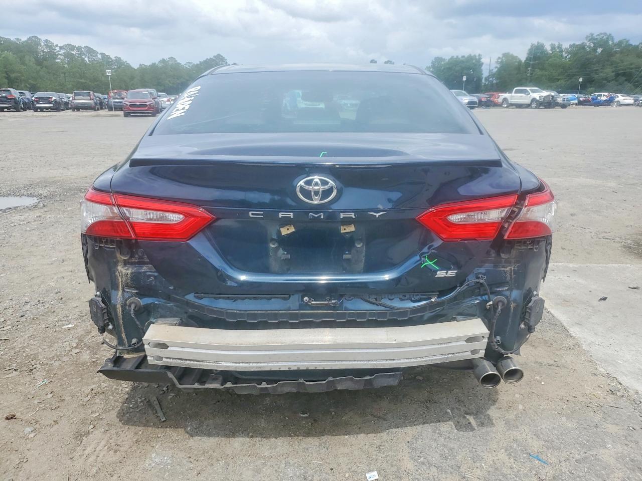 2018 Toyota Camry Se - Фото 6