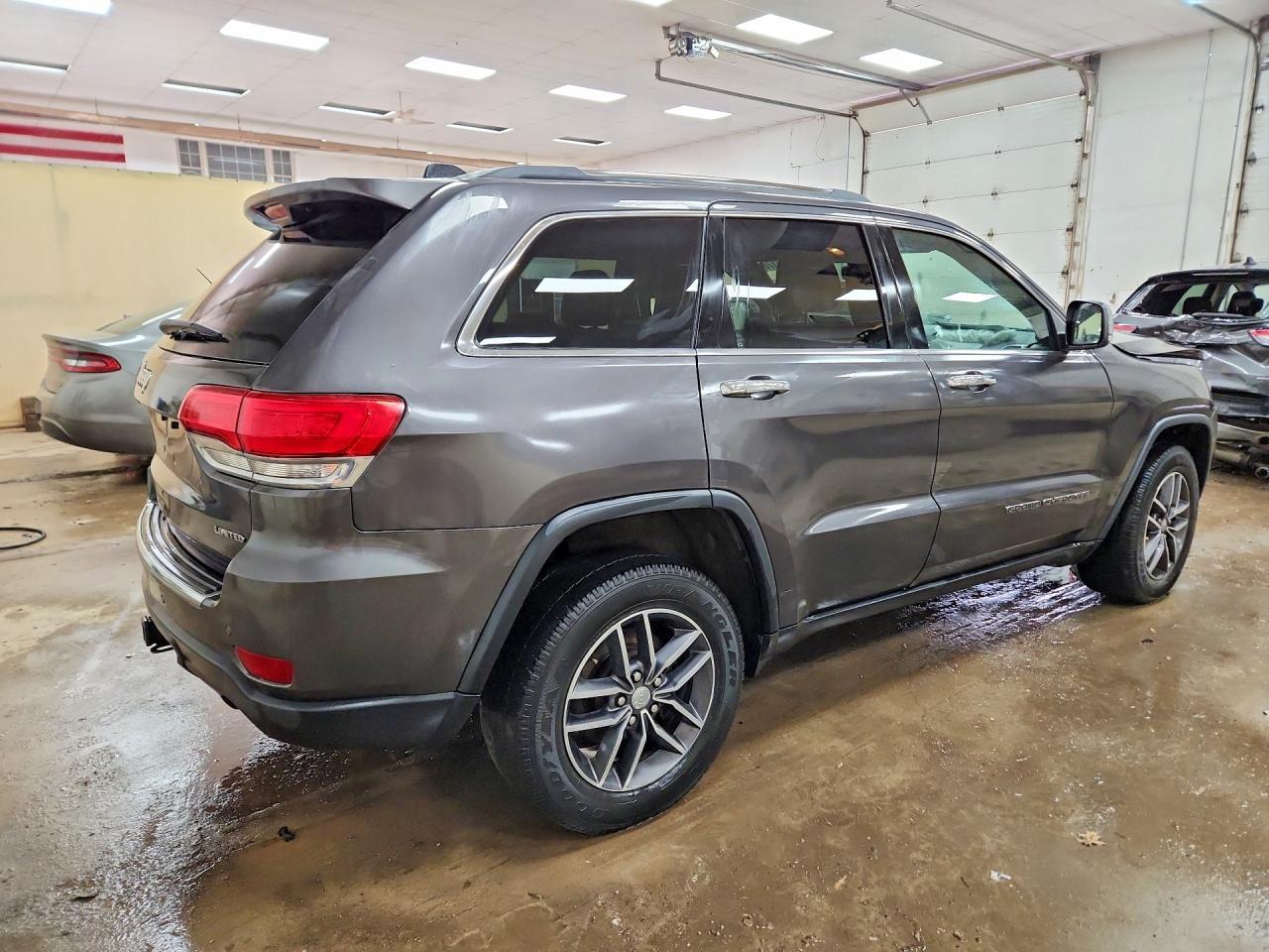 2018 Jeep Grand Cherokee Limited - Image 3