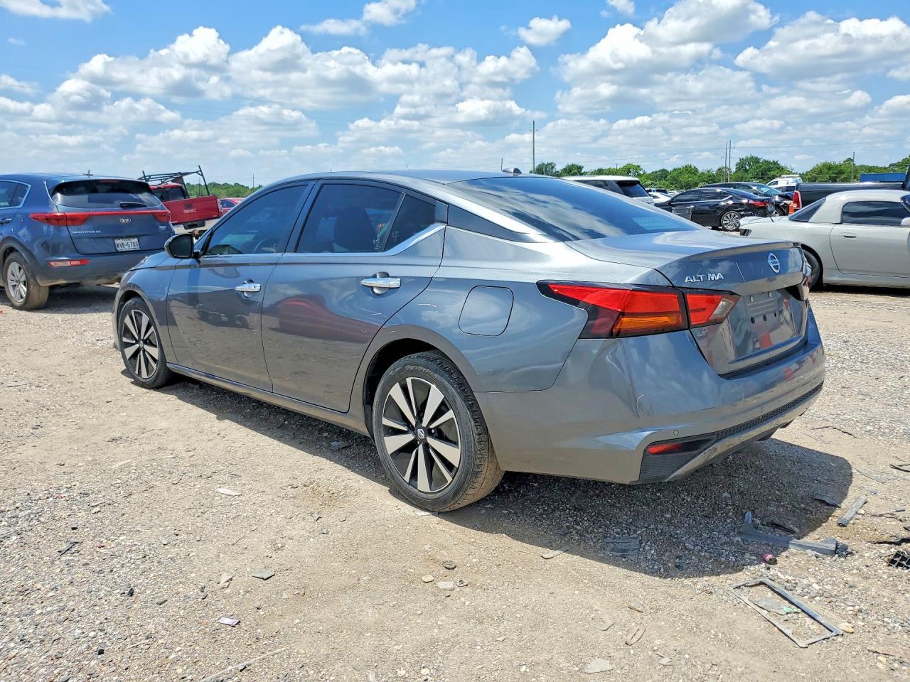2021 Nissan Altima Sv - Фото 2