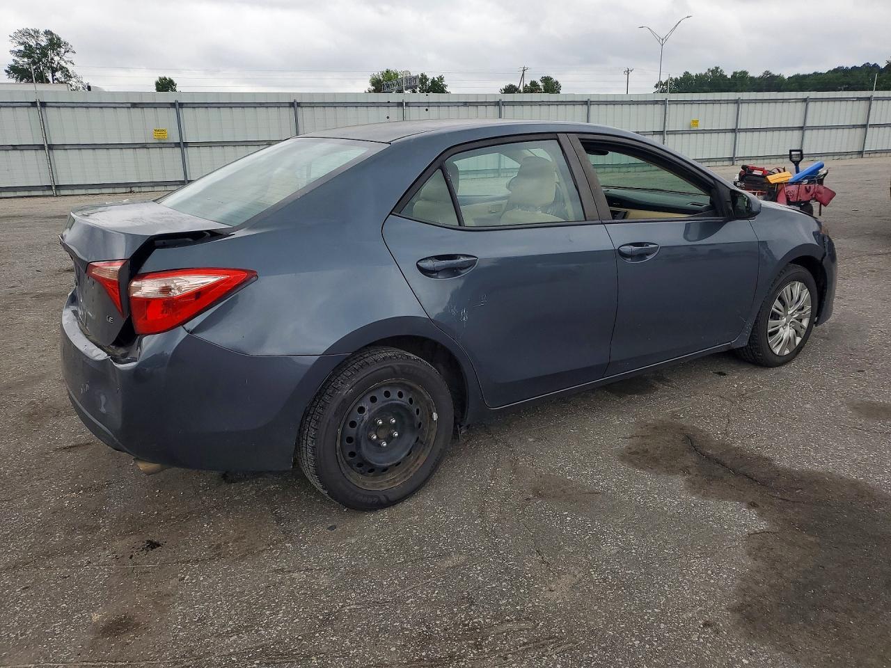 2017 Toyota Corolla Le - Фото 3