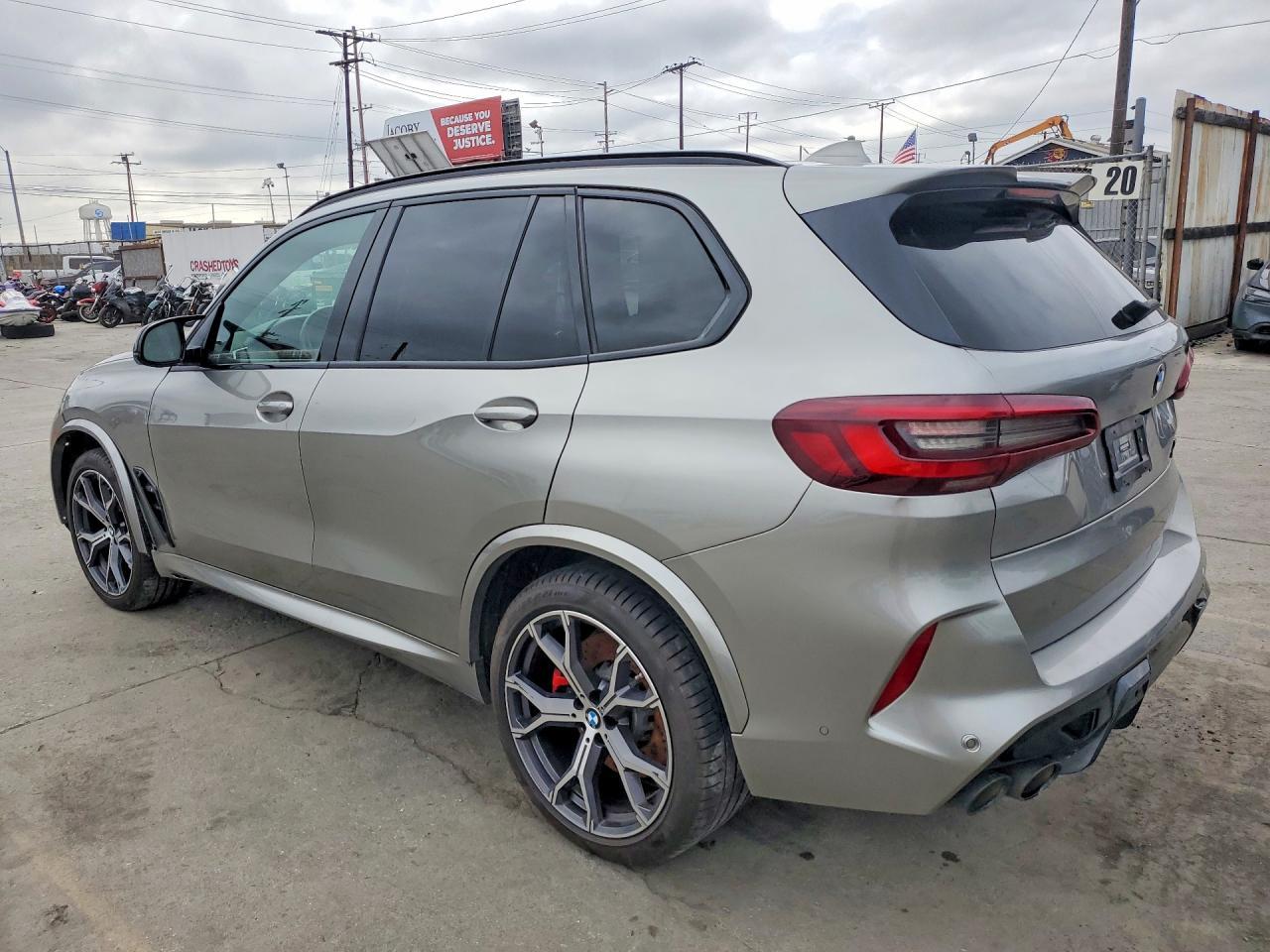 2022 BMW X5 M - Фото 2