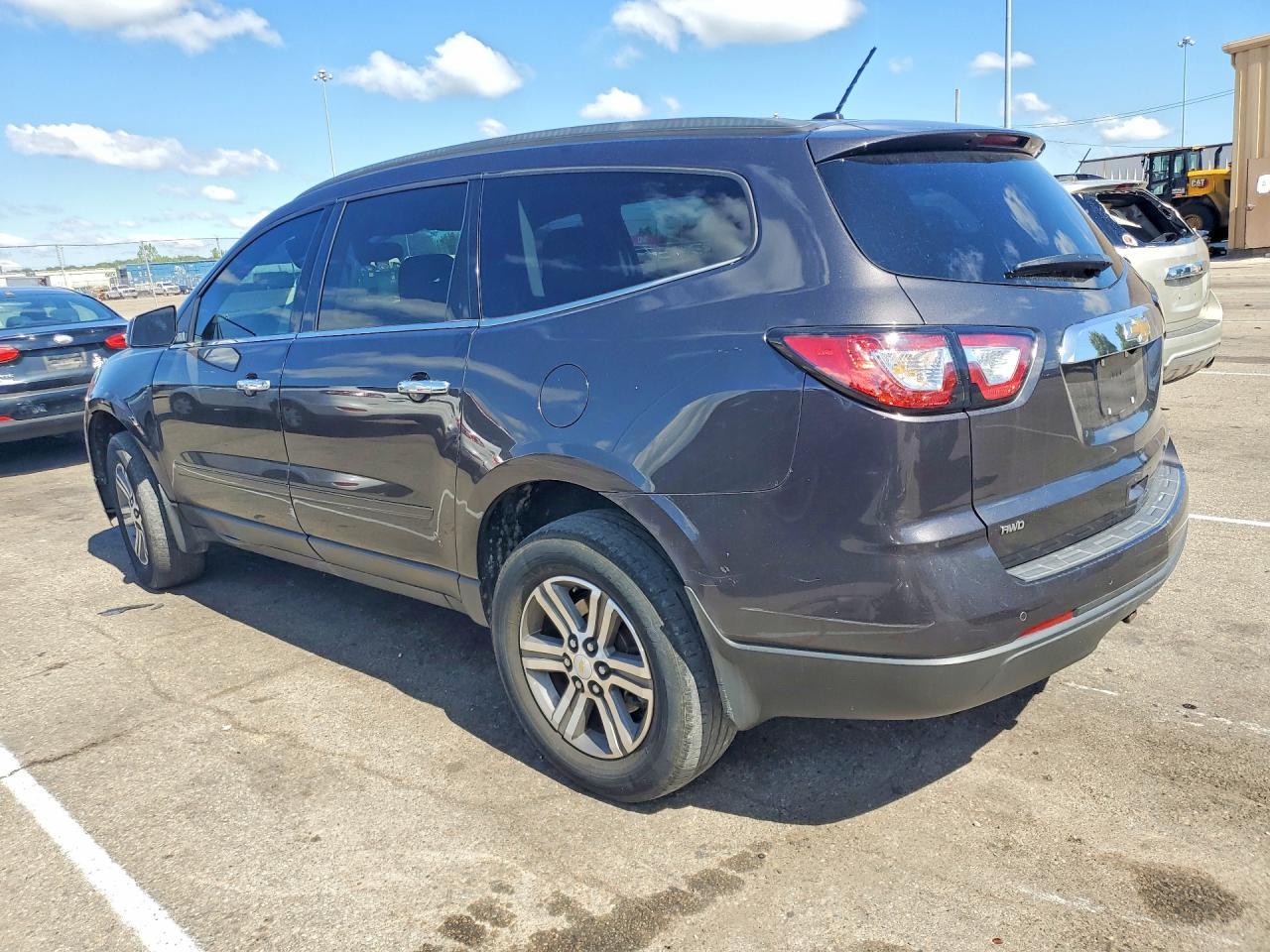 2015 Chevrolet Traverse Lt - Фото 2