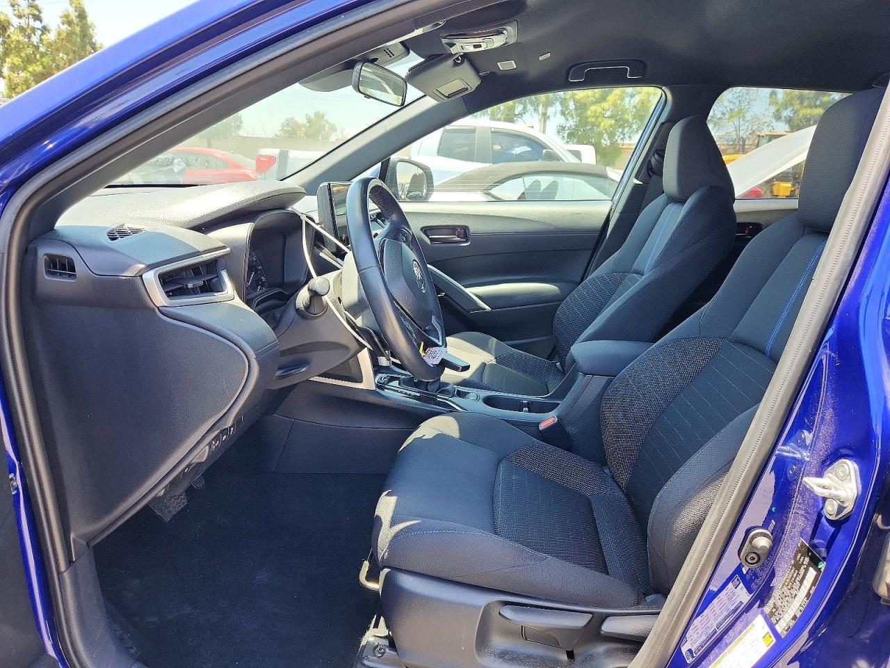 2023 Toyota Corolla Cross Hybrid Se - Image 7