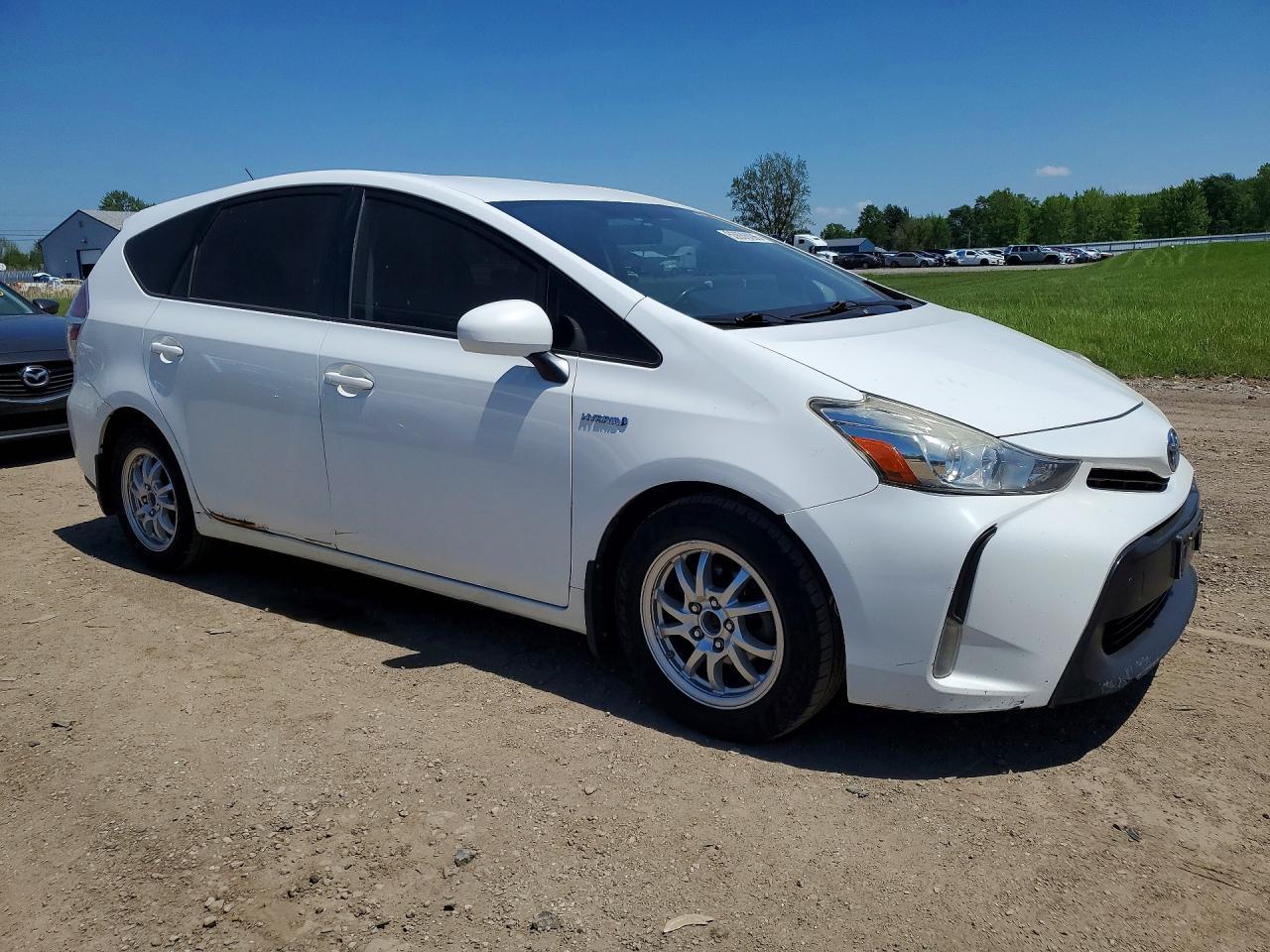 2015 Toyota Prius V Two - Фото 4