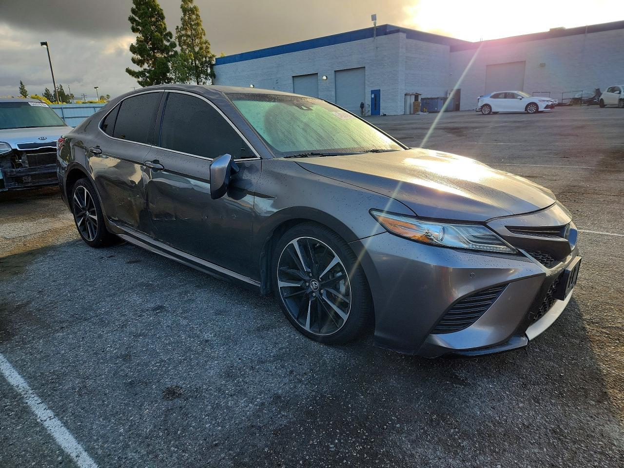 2018 Toyota Camry Xse - Фото 4