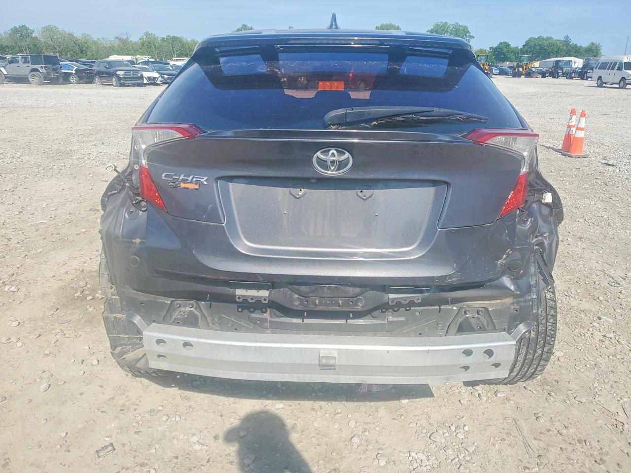 2018 Toyota C-Hr Xle - Image 6