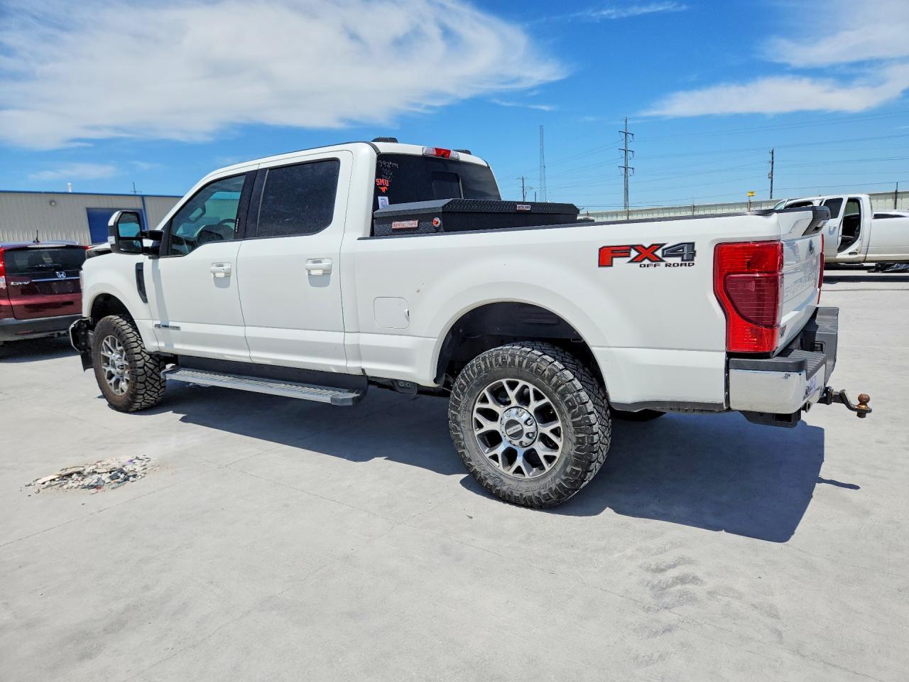 2021 Ford F250 Super Duty - Фото 2