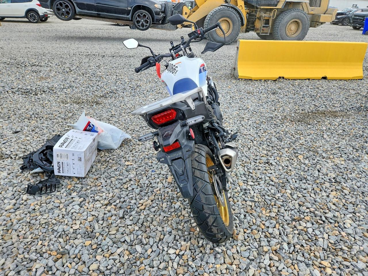 2025 Honda Xl750 - Image 4