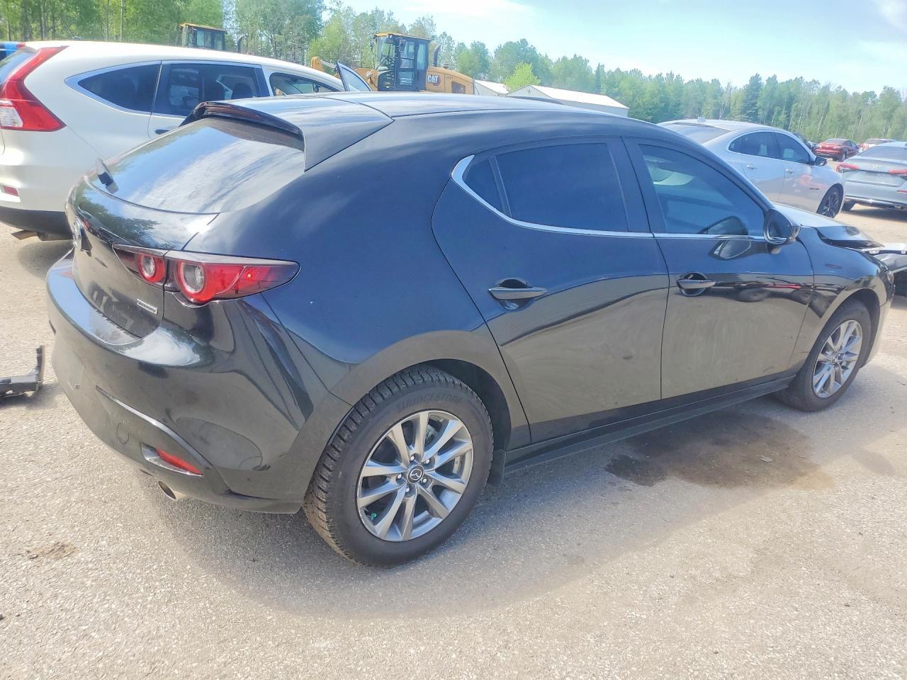2025 Mazda 3 Preferred - Image 3