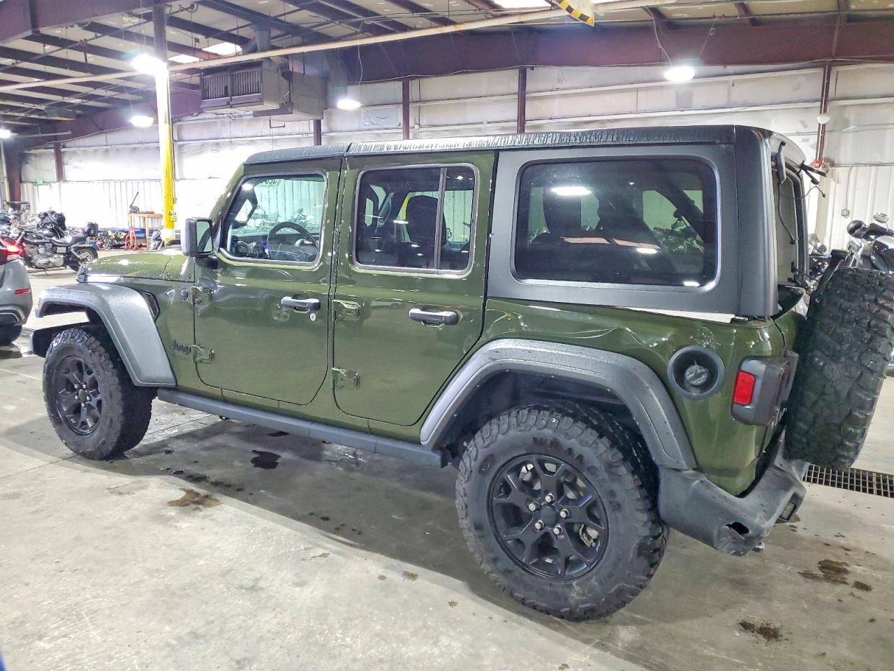2021 Jeep Wrangler Unlimited Willys Sport 4X4 - Фото 2