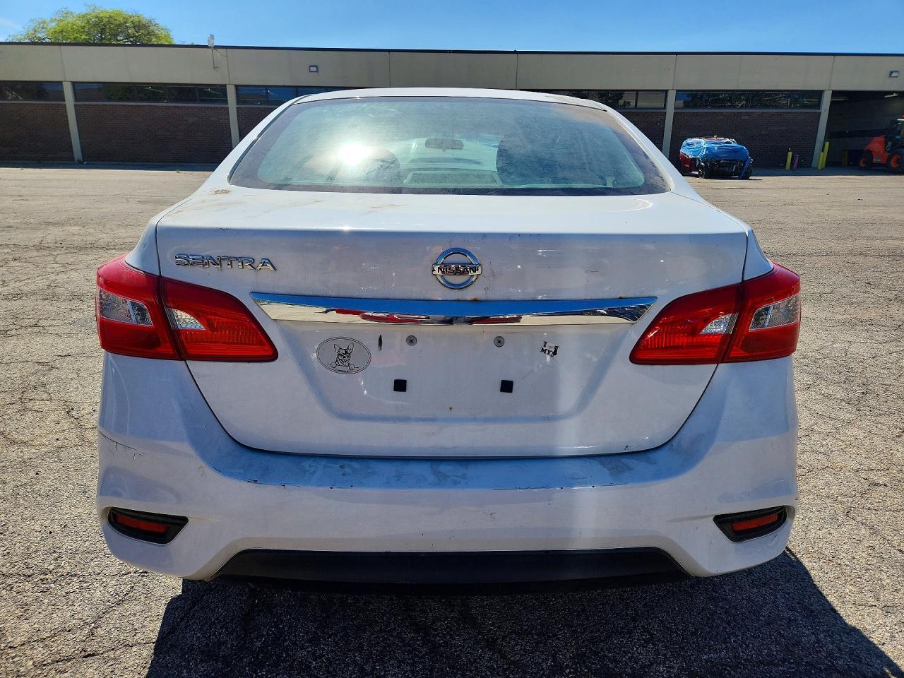 2017 Nissan Sentra S - Image 6
