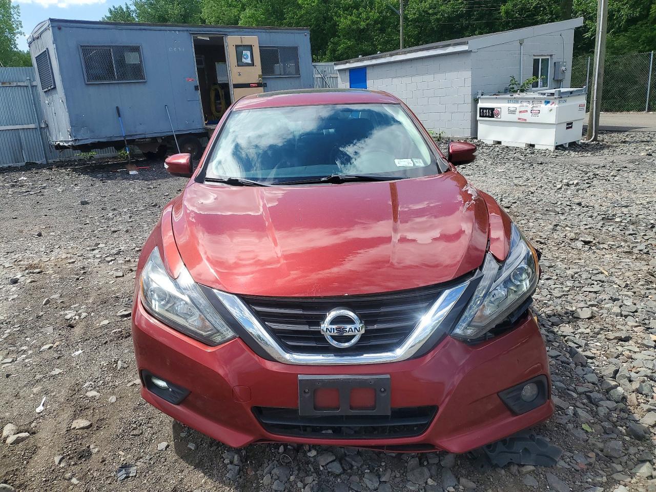 2017 Nissan Altima 3.5 Sl - Image 5