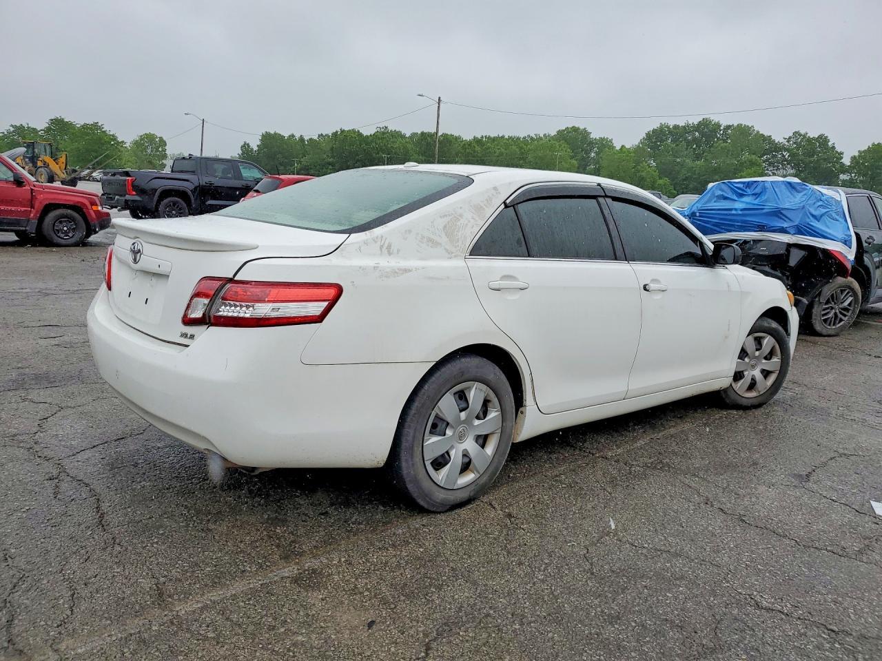 2011 Toyota Camry Base - Image 3