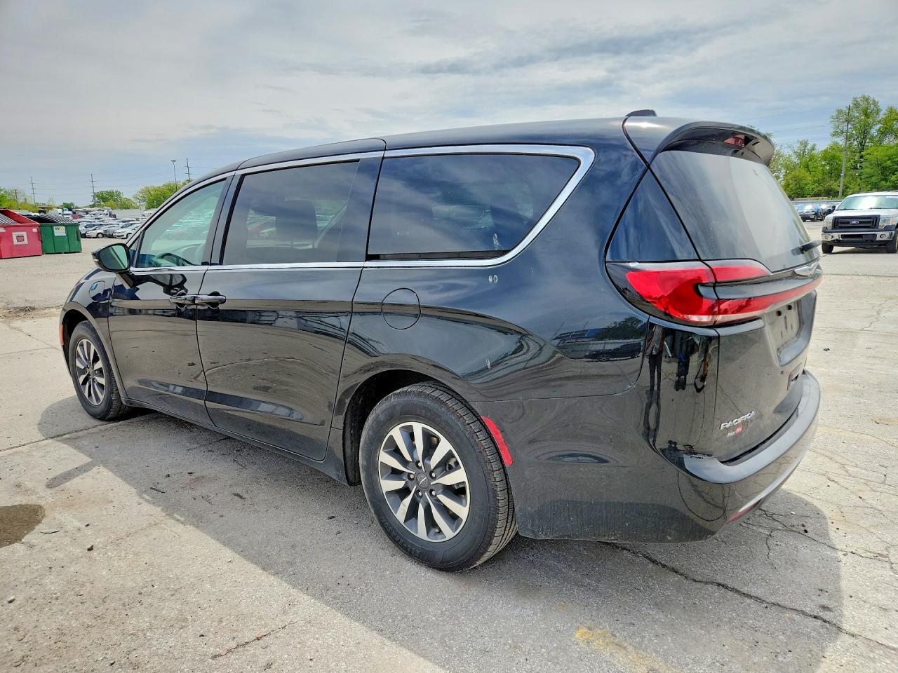 2022 Chrysler Pacifica Hybrid Touring L - Фото 2