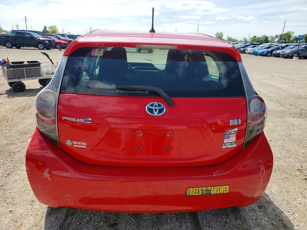 2012 Toyota Prius C - Image 6