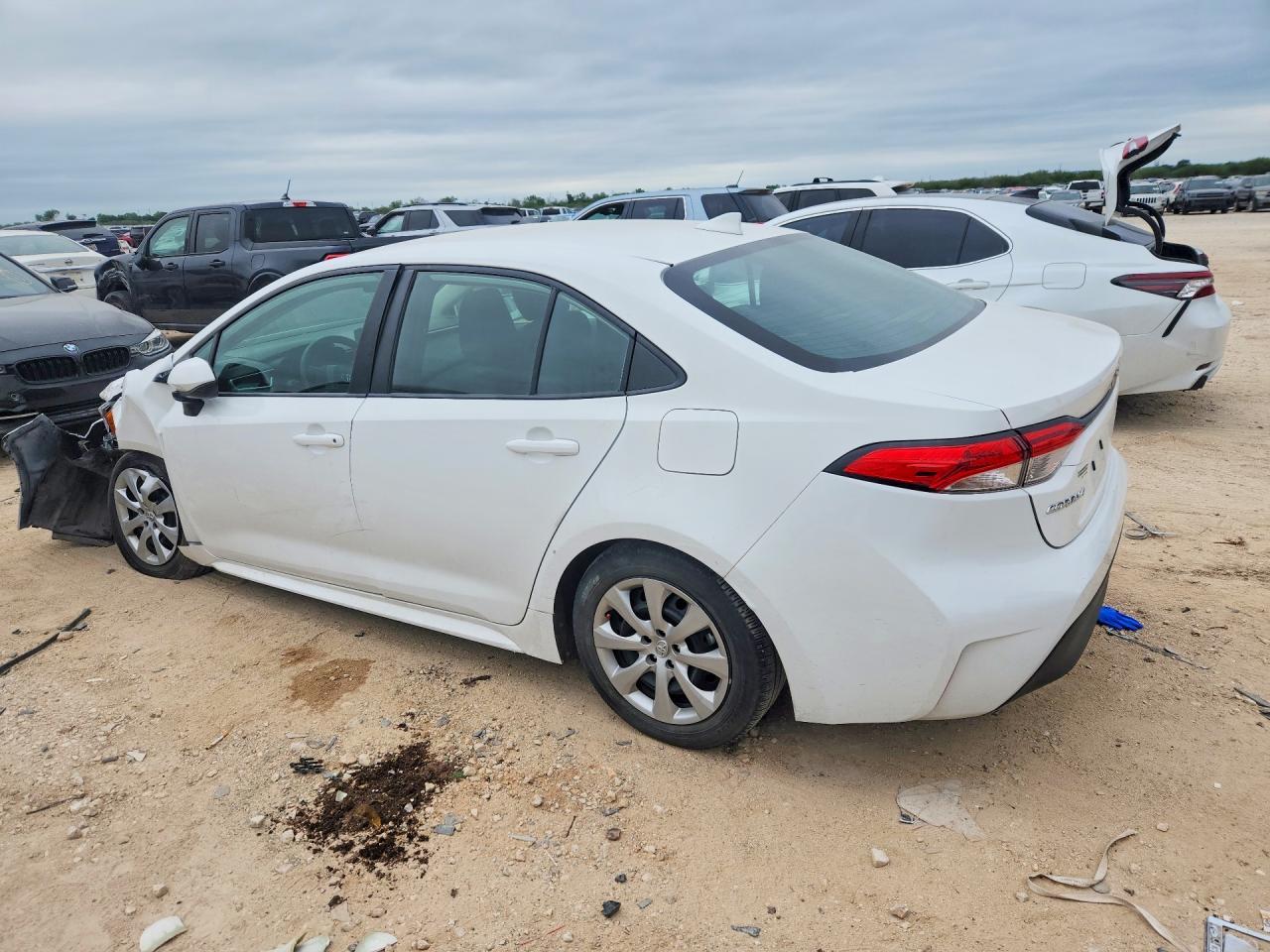 2024 Toyota Corolla Le - Фото 2