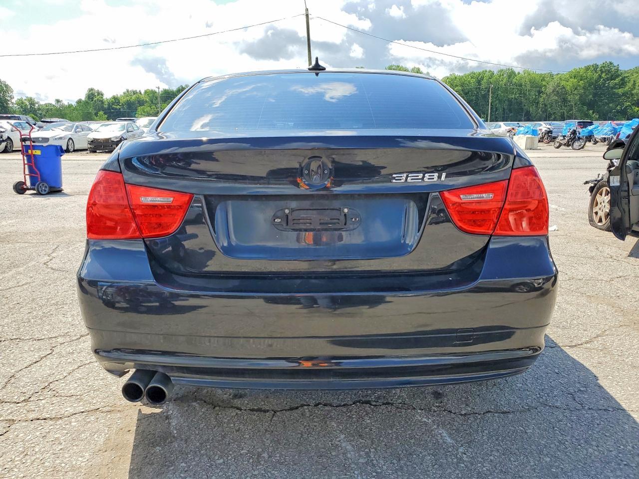 2011 BMW 328 Xi Sulev - Фото 6