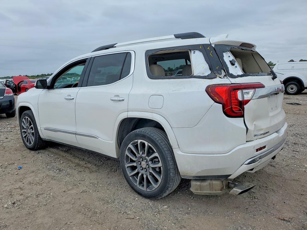 2023 GMC Acadia Denali - Фото 2