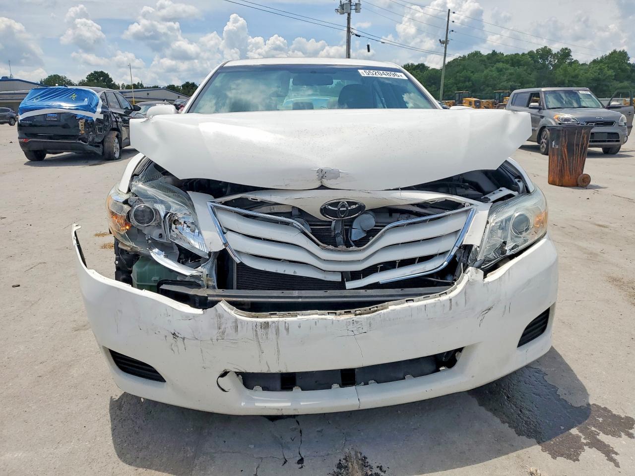 2011 Toyota Camry Le - Фото 5