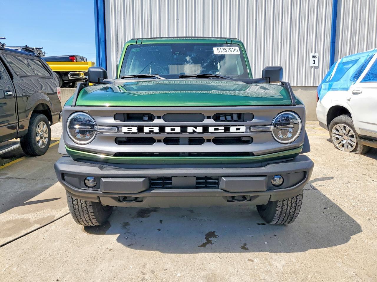2024 Ford Bronco Big Bend - Image 5