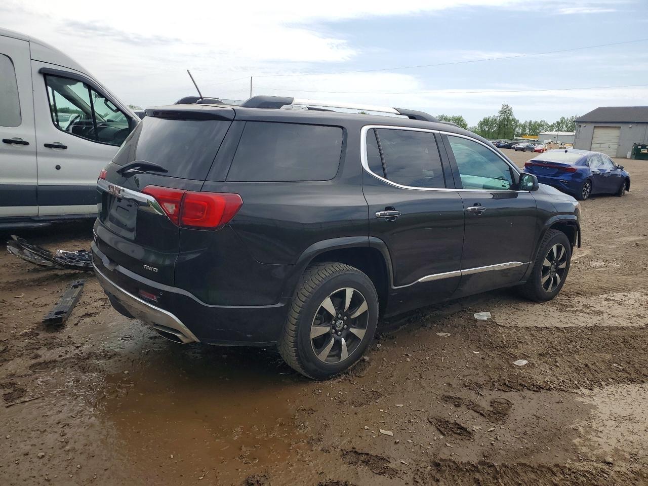 2017 GMC Acadia Denali - Image 3