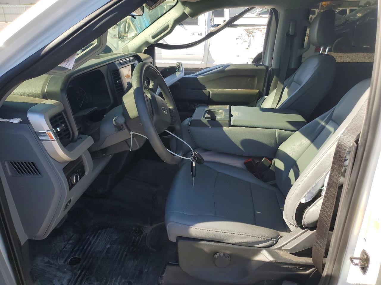 2024 Ford F250 Super Duty - Фото 7