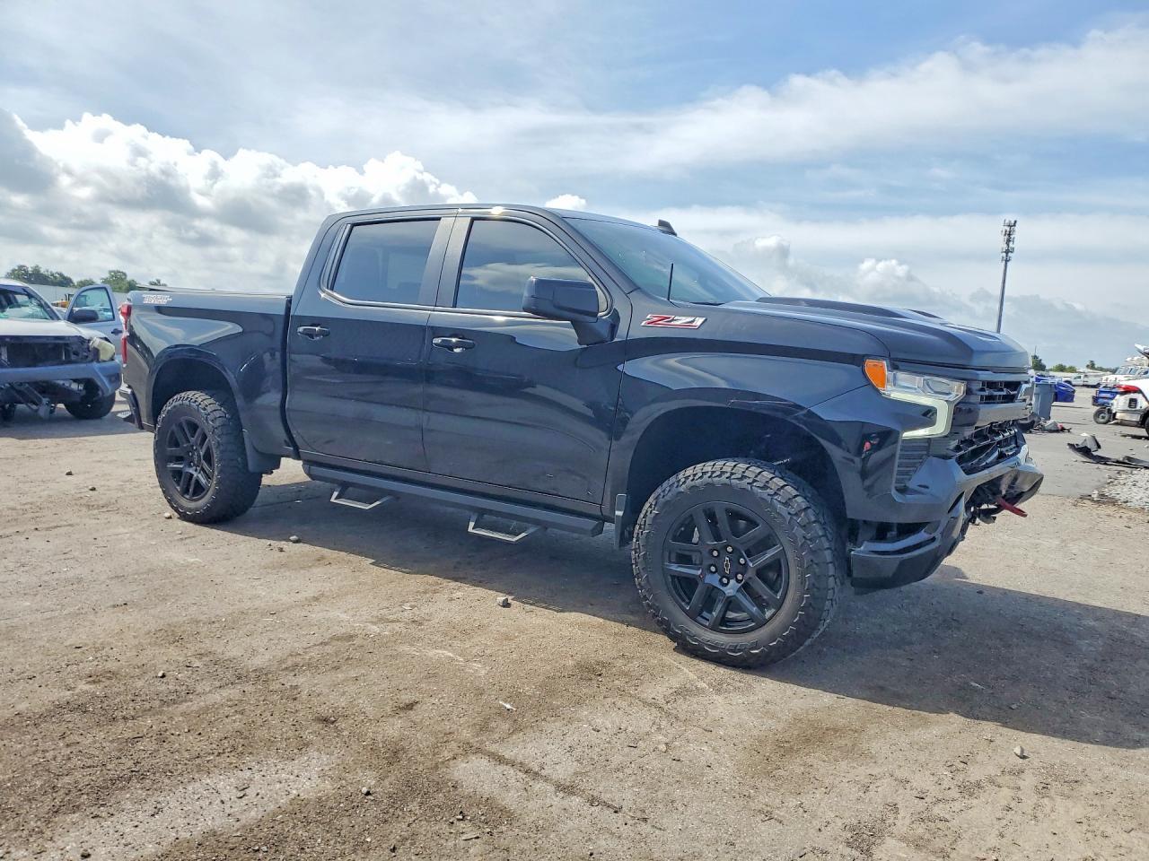 2024 Chevrolet Silverado K1500 Lt Trail Boss - Image 4