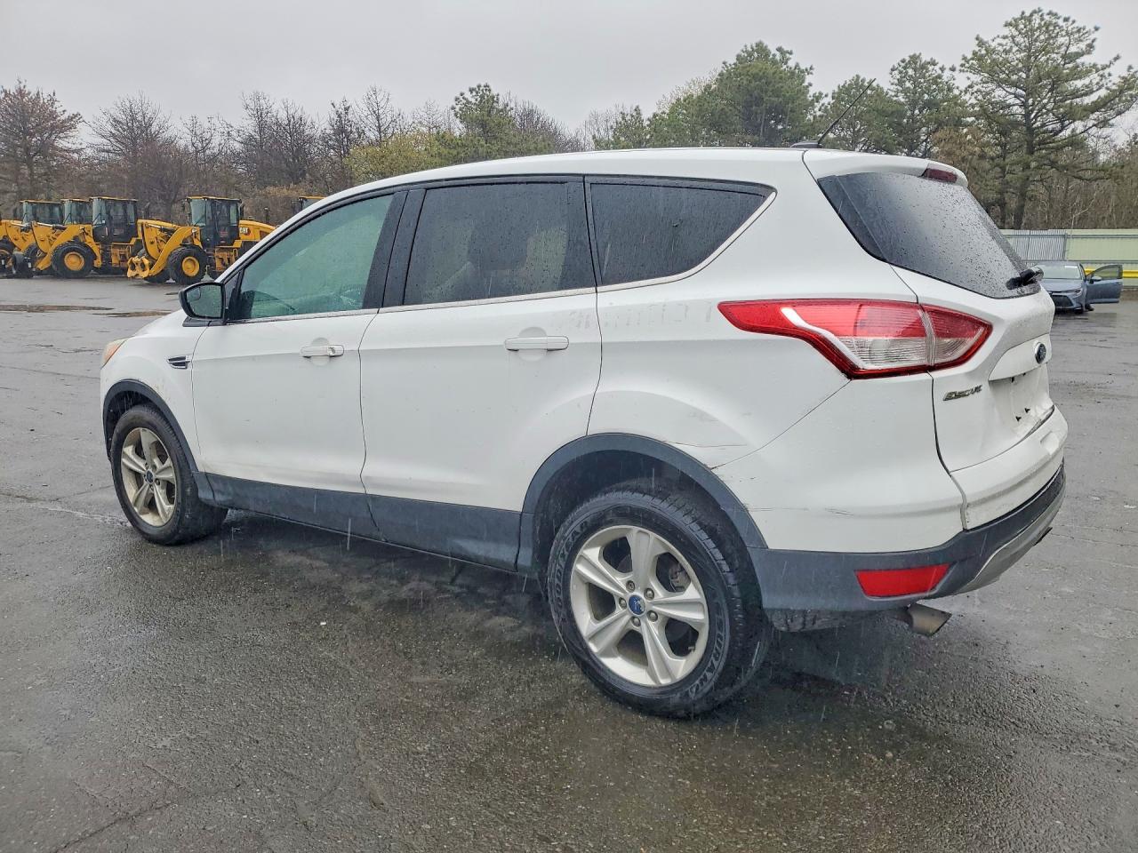 2013 Ford Escape Se - Фото 2