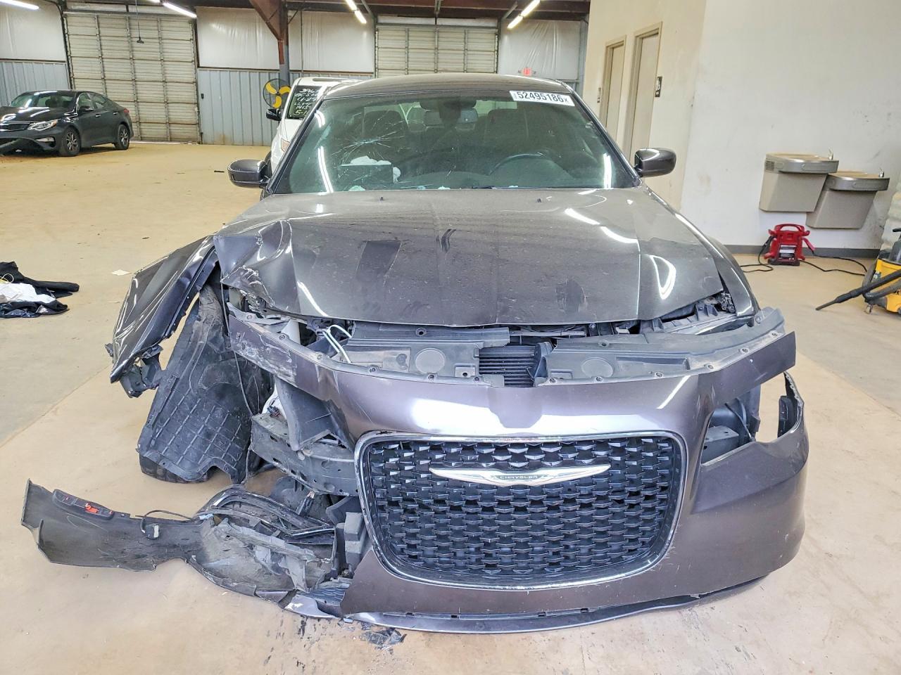 2019 Chrysler 300 S - Фото 5